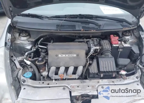 2008 Honda Fit z USA, uszkodzony, nr VIN JHMGD38458S035921